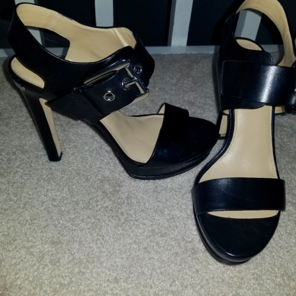 Michael Kors Platform Sandals 7.5
